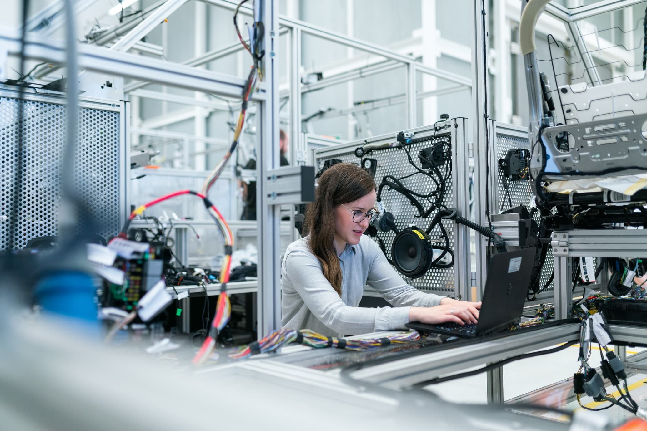 USCIS Updates Guidance for O-1 Petitions with a Focus on STEM Fields
